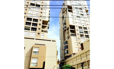 Pinamar - Venta departamento 3 amb - cochera - sobre Av Bunge