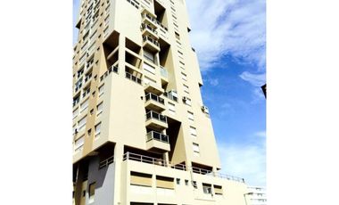 Pinamar - Venta departamento 3 amb - cochera - sobre Av Bunge