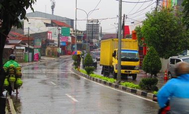 Jl Raya Bogor Cilodong Depok Ruko3.5 Lt 9x4 meterStrategis Dijual LT80m2 SEBELAH INDOMARET & JANJI JIWA