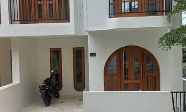 Dijual Villa Full Furnished Siap Huni – Alibaba Village B3, Kota Batu