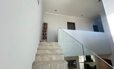 Casa en alquiler en Las Golondrinas