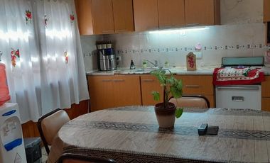 Casa en venta en Banfield Este