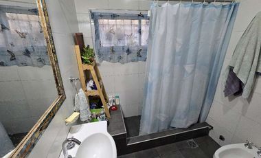 Casa en alquiler en Remedios de Escalada Oeste