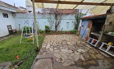 Casa en alquiler en Remedios de Escalada Oeste