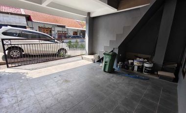 Affordable 2-Story House in Ungasan, Ready to Move In, Villa Surrounding, Near the Beach