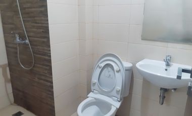 Disewa Apartemen Sky Terrace, Furnished Dengan View Mall Daan Mogot