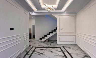 Rumah 2 Lantai Rooftop dekat aeon Mall