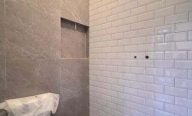 Rumah 2 Lantai Rooftop dekat aeon Mall