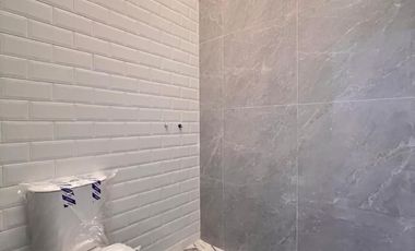 Rumah 2 Lantai Rooftop dekat aeon Mall