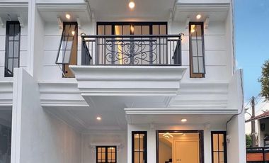 Rumah 2 Lantai Rooftop dekat aeon Mall