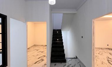 Rumah 2 Lantai Rooftop dekat aeon Mall