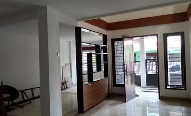 Rumah 2 Lt SHM 15 menit ke Tol Bekasi Timur 1 Dibantu KPR J-32819