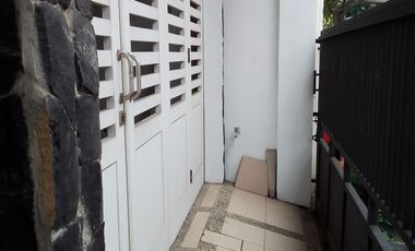 Rumah 2 Lt SHM 15 menit ke Tol Bekasi Timur 1 Dibantu KPR J-32819