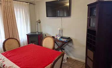 Casa esquina, en Villa Los Portones de Linares