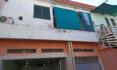 Galpón ideal inversor sobre Av. Duarte Quirós