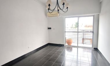 Departamento Tres ambientes en Alquiler