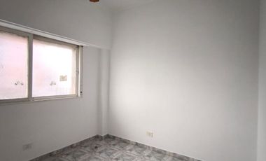Departamento Tres ambientes en Alquiler