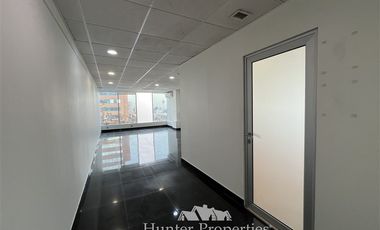 Oficina en Arriendo en A pasos del metro Manuel Monntt