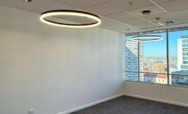 Oficina en Arriendo en Edificio Palladio /Metro Pedro de Valdivia