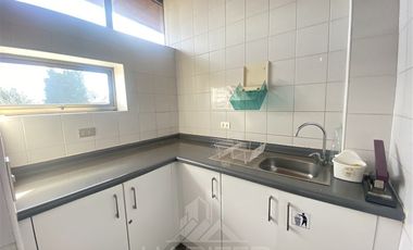 Oficina en Arriendo en COD39049 Atención a Publico, Amplio, con estacionamiento en Av Alemania