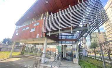 Oficina en Arriendo en COD39049 Atención a Publico, Amplio, con estacionamiento en Av Alemania