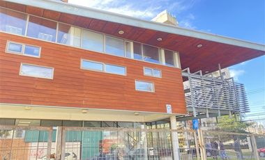 Oficina en Arriendo en COD39049 Atención a Publico, Amplio, con estacionamiento en Av Alemania