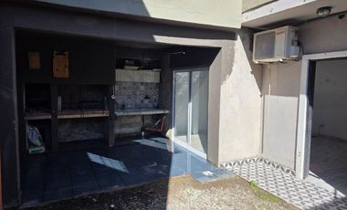 PH 3 SMB CON PATIO EN ALQUILER