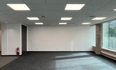 Oficina en Arriendo en Santa María 6370