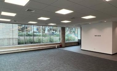 Oficina en Arriendo en Santa María 6370