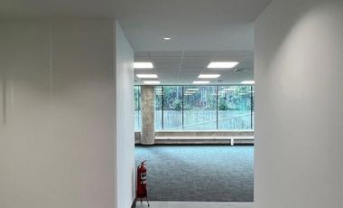 Oficina en Arriendo en Santa María 6370