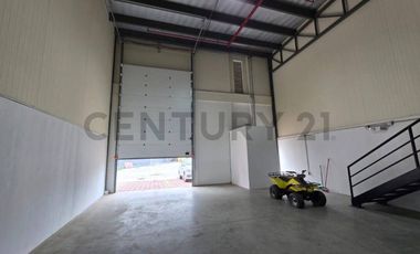 Venta de Bodega en Almax 3, vía a Samborondón