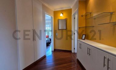 Departamento con terraza en Venta Urb. Lomas de Monteserrin