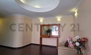 Departamento con terraza en Venta Urb. Lomas de Monteserrin