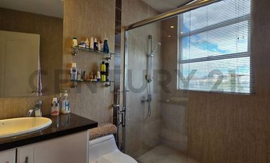 Departamento con terraza en Venta Urb. Lomas de Monteserrin