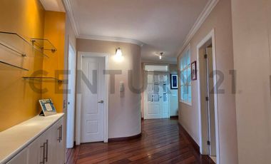 Departamento con terraza en Venta Urb. Lomas de Monteserrin