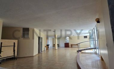 Departamento con terraza en Venta Urb. Lomas de Monteserrin