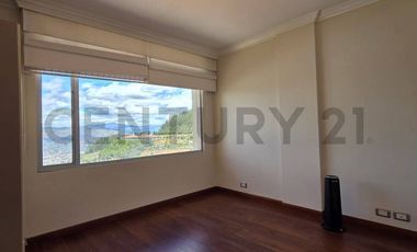 Departamento con terraza en Venta Urb. Lomas de Monteserrin