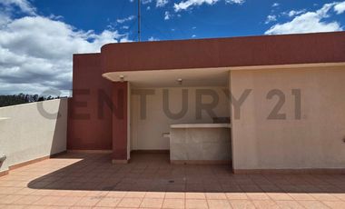 Departamento con terraza en Venta Urb. Lomas de Monteserrin