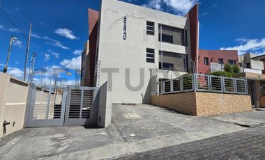 Departamento con terraza en Venta Urb. Lomas de Monteserrin