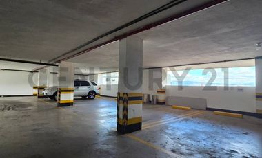 Departamento con terraza en Venta Urb. Lomas de Monteserrin