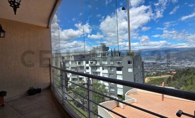 Departamento con terraza en Venta Urb. Lomas de Monteserrin