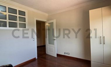 Departamento con terraza en Venta Urb. Lomas de Monteserrin