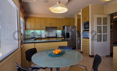 Departamento con terraza en Venta Urb. Lomas de Monteserrin
