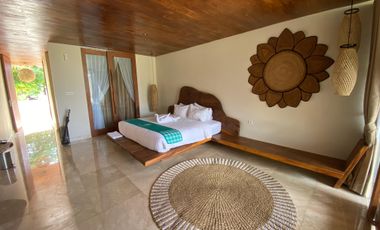 Villa impian dekat malioboro with sunbed area family room private pool