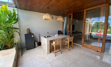 Villa impian dekat malioboro with sunbed area family room private pool