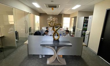 GEDUNG KANTOR MEWAH 3 LANTAI ADA LIFT LOKASI STRATEGIS DI ANGGREK LOKA BSD