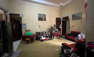 Rumah Besar komplek prevab segiri, samarinda