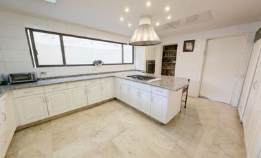 Casa en Venta en Bosques de las Lomas (m2c414)