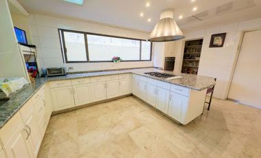 Casa en Venta en Bosques de las Lomas (m2c414)