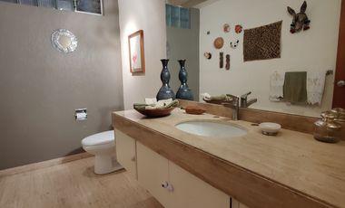 EXCELENTE CASA A LA VENTA EN LOMAS DE TECAMACHALCO (V)